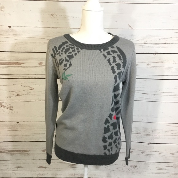 Hybrid & company Sweaters - NWT HYBRID | Gray giraffe long sleeve sweater